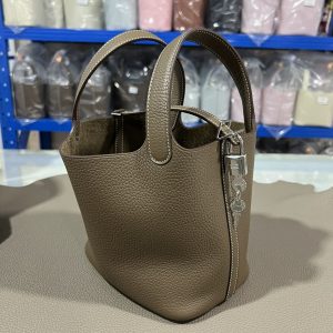 Hermès Picotin 18cm Replica - Spiegelkwaliteit En Luxe Uitstraling 1156796841 - side view | Hermès